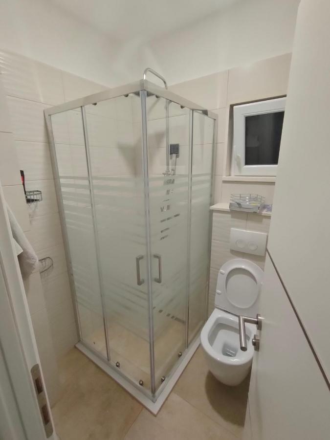 Deluxe White Angel Apartment